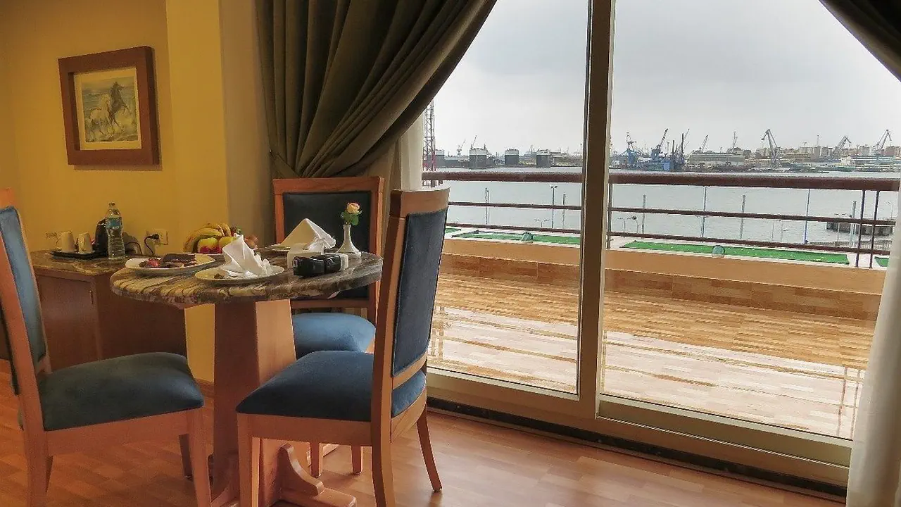 الفندق ريستا - بورسعيد